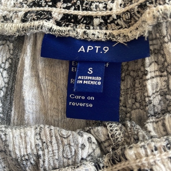 Apt 9 Printed Shorts - Picture 4 of 4